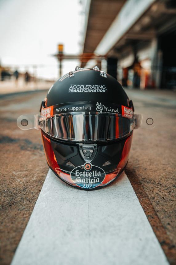 El casco de Sainz para el GP de España de F1, dedicado a los afectados por el coronavirus