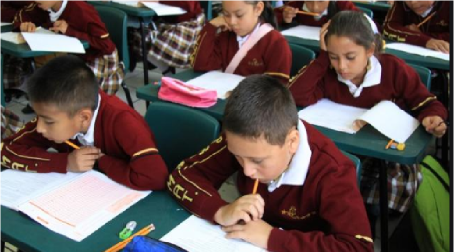 Alumnos de Querétaro recibirán cuadernillos de trabajo; luego el profesor los recogerá y dará unos nuevos; dinámica educativa