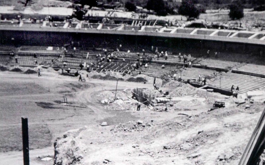 Así recuerdan la primera piedra en el Estadio Olímpico Universitario hace 70 años | Video