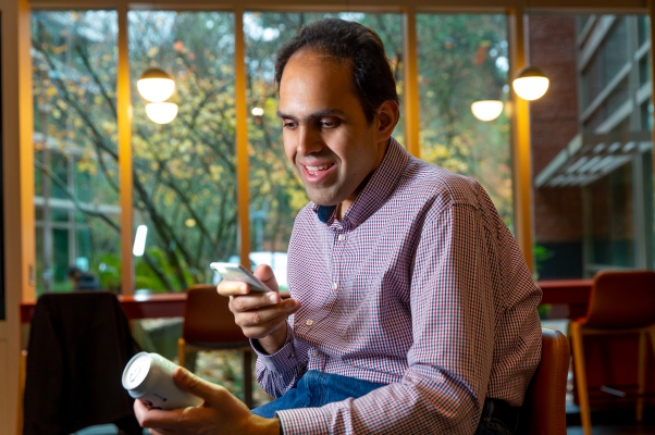 El fundador de Seeing AI de Microsoft, Saqib Shaikh, habla en Sight Tech Global