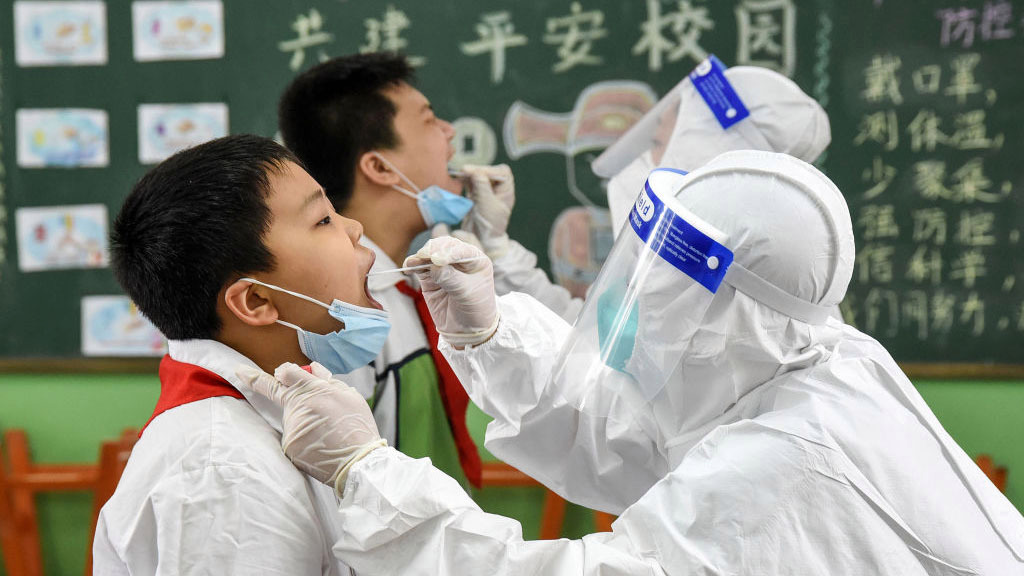 Firma china anuncia que su vacuna contra el COVID-19 estará lista antes de fin de año