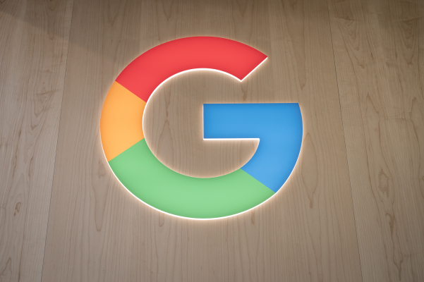 Google actualiza G Suite para dispositivos móviles con soporte para modo oscuro, Smart Compose para documentos y más