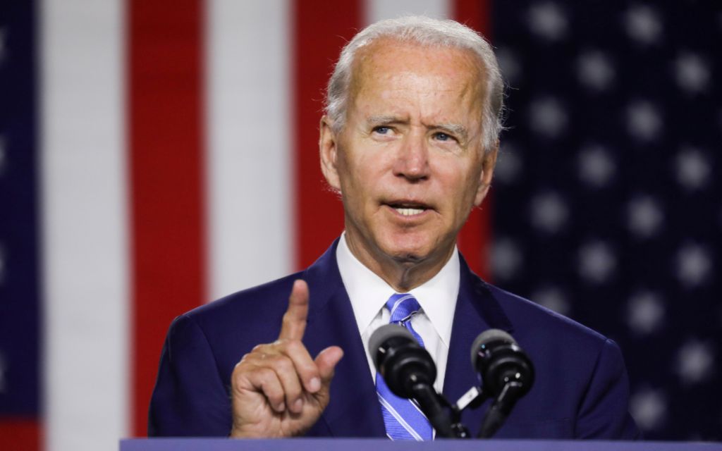 Joe Biden supera a Donald Trump en donaciones de campaña millonarias