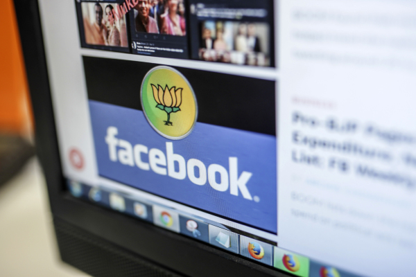 Legisladores indios acusan a Facebook de sesgo político