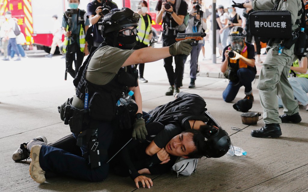 Más de 300 detenidos en Hong Kong en primer día de ley de seguridad | Video