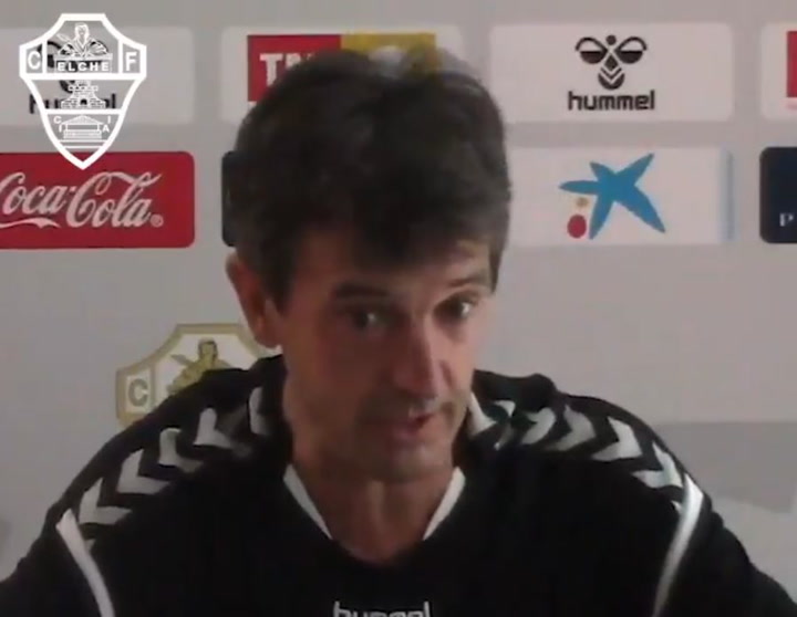 La rueda de prensa de Pacheta, entrenador del Elche, previa al partido contra el Zaragoza