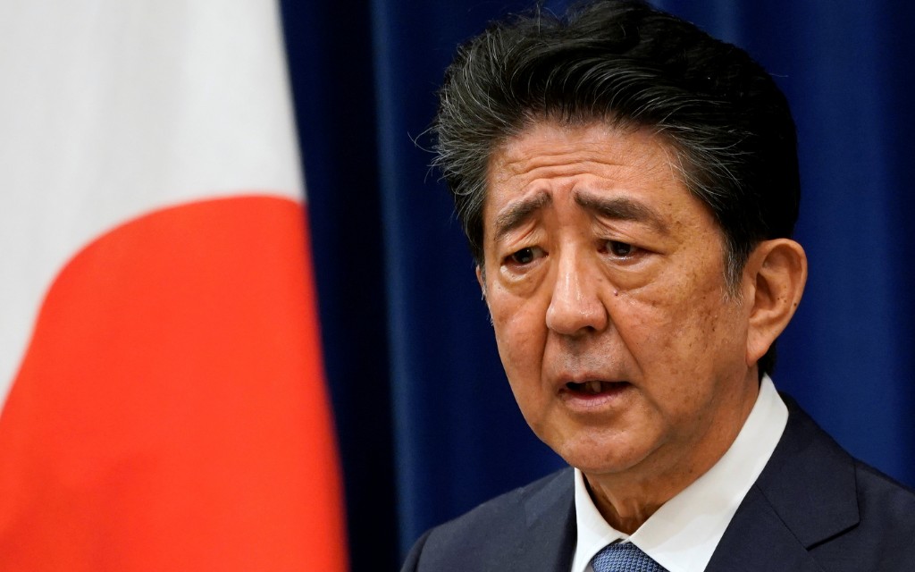 Shinzo Abe anuncia su dimisión como primer ministro de Japón por sus problemas de salud