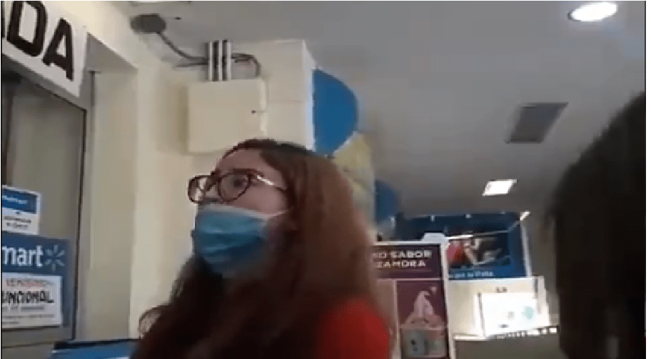 Surge #Lady3 pesos: “Eres un naco, ganas 3 pesos, comes puro chicharrón”, mujer agrede a empleados de Walmart (VIDEO)