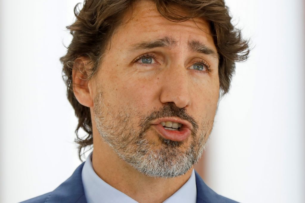 Trudeau, investigado por conflicto de intereses, pide perdón por vinculación con ONG