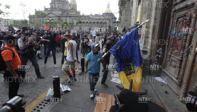 Activistas denuncian agresiones a detenidos en marcha de Guadalajara