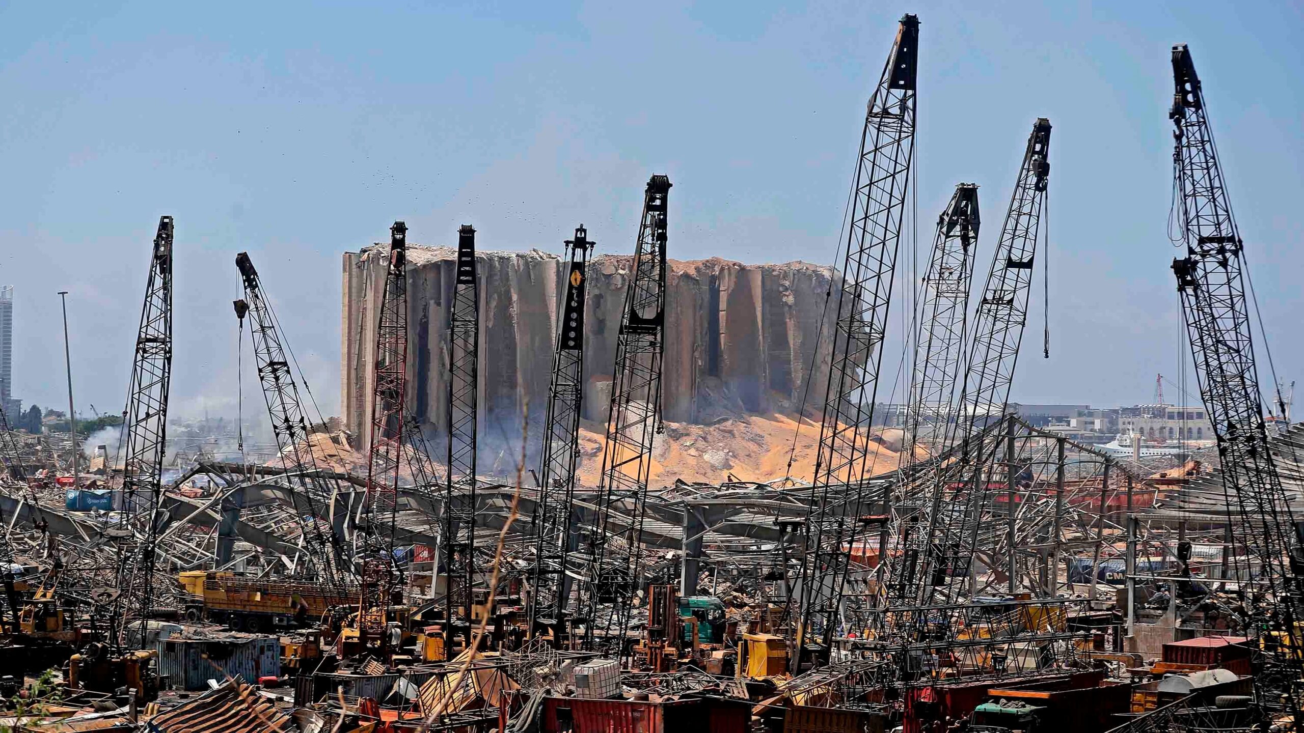 ¿Por qué explotó el puerto de Beirut? Investigan cómo se desató la tragedia
