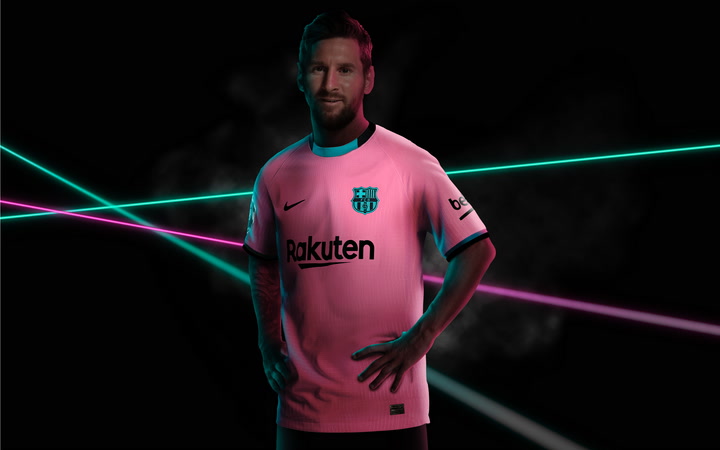 El Barça presenta su tercera camiseta, de color rosa