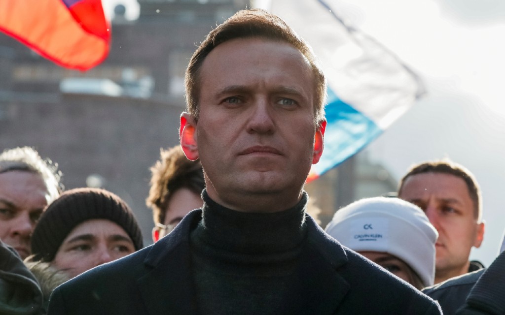 Alexei Navalny, el crítico de Putin, fue envenenado con un agente nervioso: Merkel