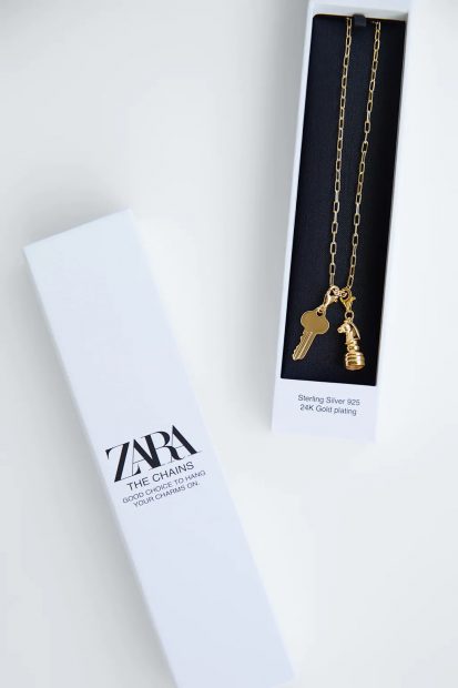 Zara: Bate récords de ventas con unos charms de la buena suerte coleccionables