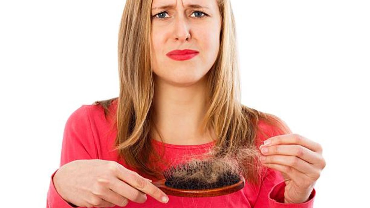 Causas y remedios sobre la caída del cabello en otoño