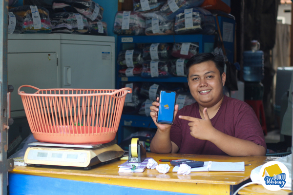 La startup indonesia de fintech BukuWarung obtiene nuevos fondos para agregar servicios financieros para pequeños comerciantes