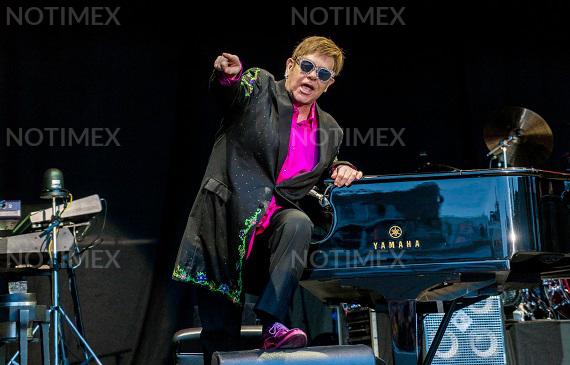 Elton John encabeza lista de músicos mejores pagados en 2020