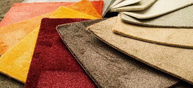 restos de alfombra de colores