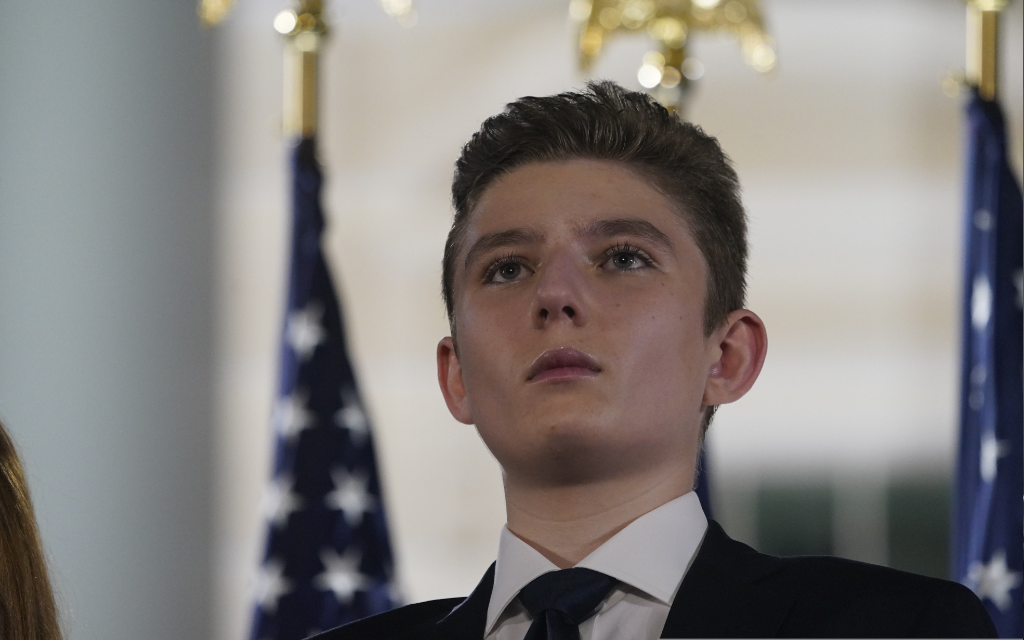 Barron, hijo menor de Donald Trump, también dio positivo a Covid-19