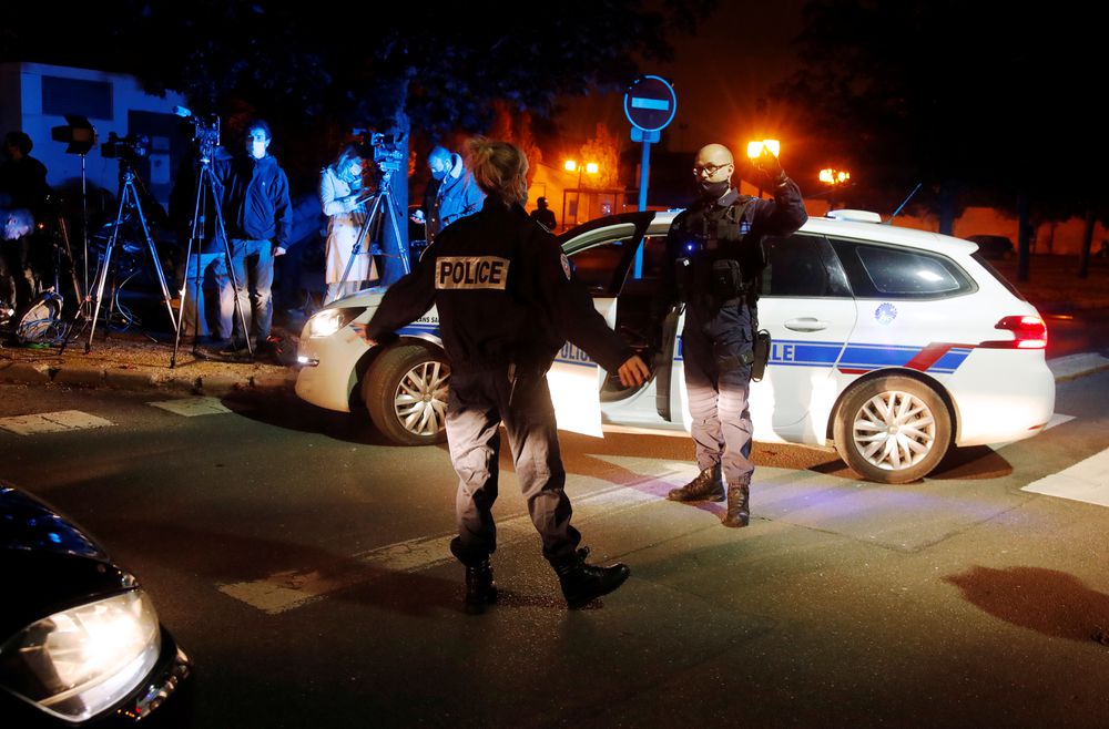 Decapitado un profesor francés en un presunto ataque terrorista cerca de París