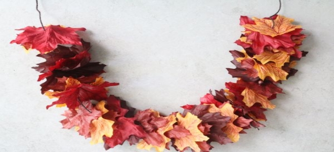 Adorne su hogar con una guirnalda de otoño de hojas de imitación de bricolaje
