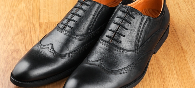 6 consejos para reparar zapatos de cuero agrietados