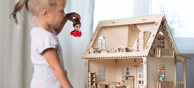 Cómo construir una casa de muñecas victoriana