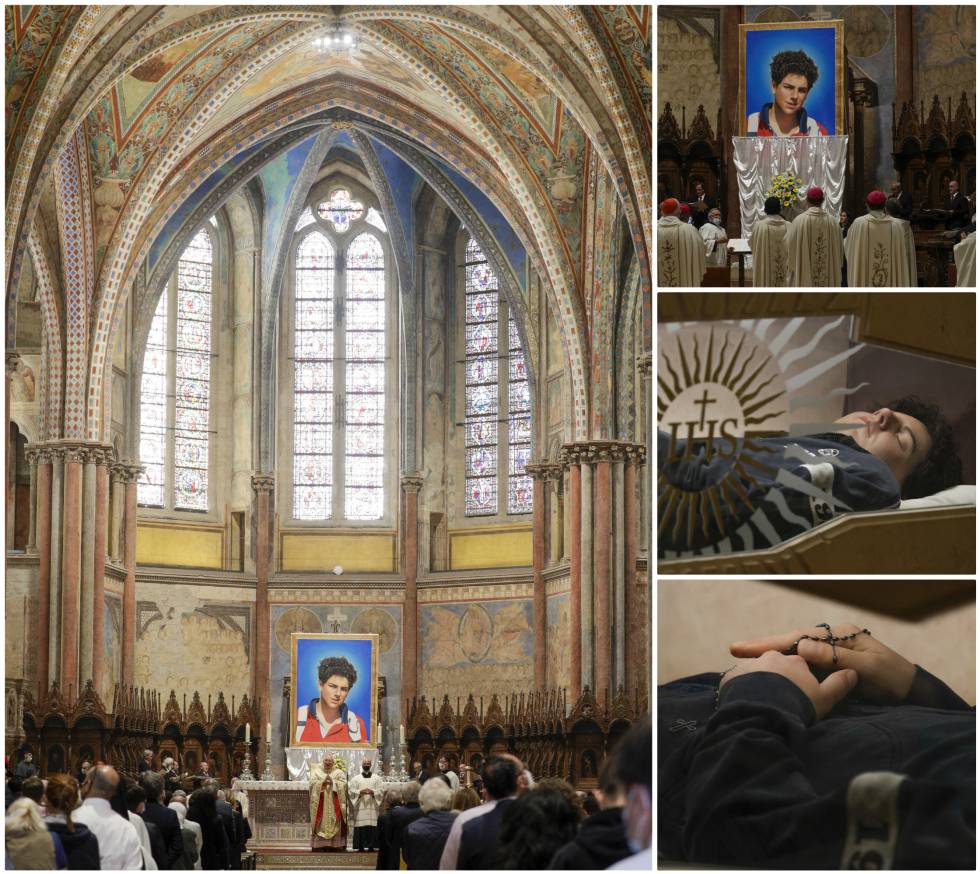 A la izquierda, ceremonia de beatificación de Carlo Acutis, en Asís. A la derecha, una imagen del joven y detalles de su cuerpo. La cara se reconstruyó con una máscara de silicona.