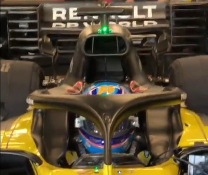 El Renault de Fernando Alonso, en Montmeló