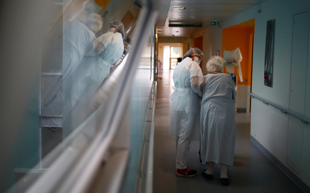 Mujer de 89 años muere tras reinfección por coronavirus