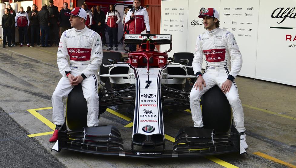 Räikkönen y Giovinazzi, tercera temporada consecutiva en Alfa Romeo