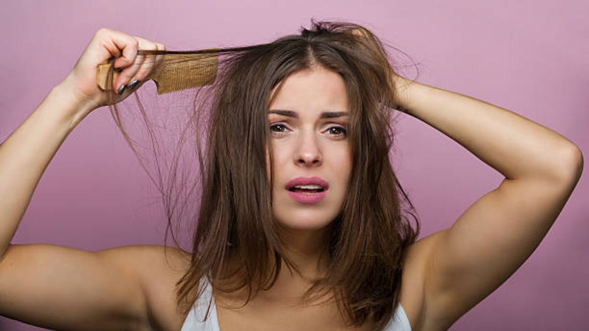 Tips para poder controlar (y dominar) un cabello rebelde