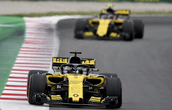 Sainz y Hülkenberg, los pilotos de Renault en 2018, en el GP de España de F1 de aquel año