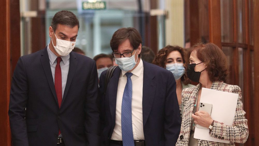Sánchez se resiste a medidas más duras pese al avance de la pandemia