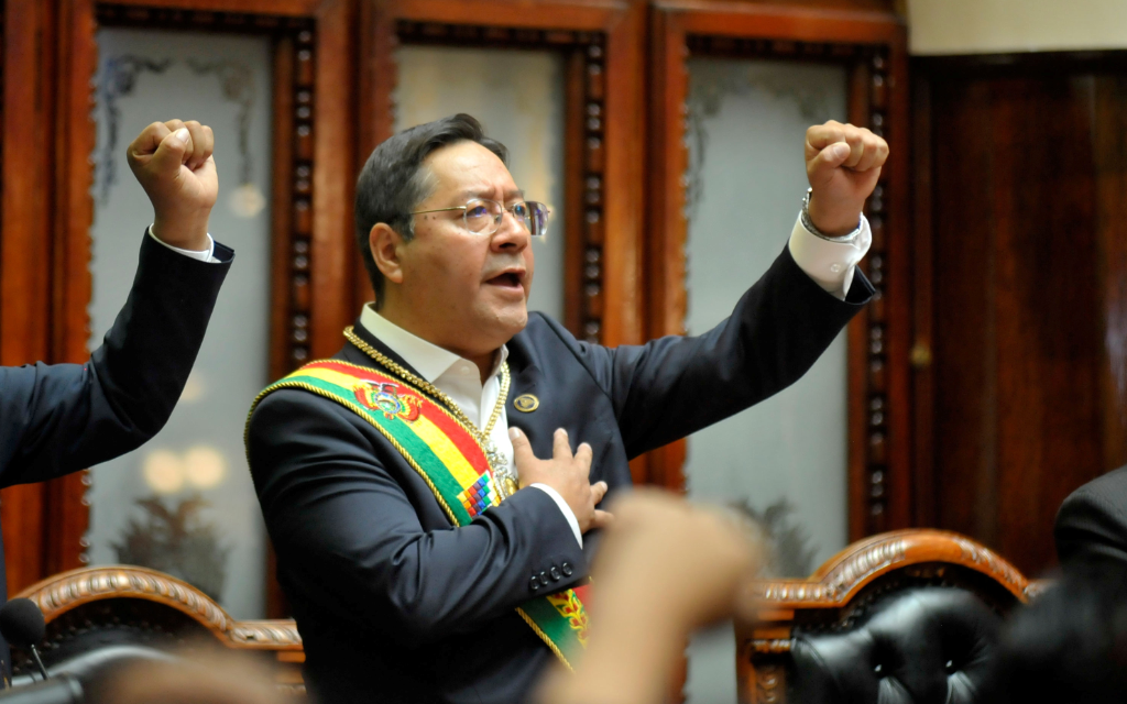 Luis Arce asume presidencia de Bolivia; México lo felicita