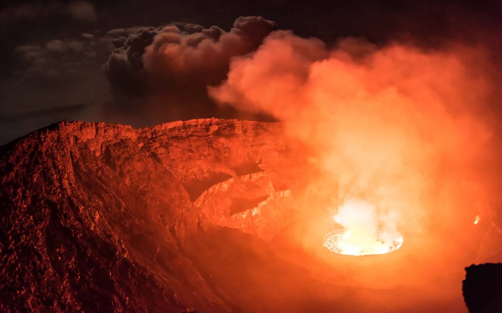 Lago de lava del volcán Nyiragongo.