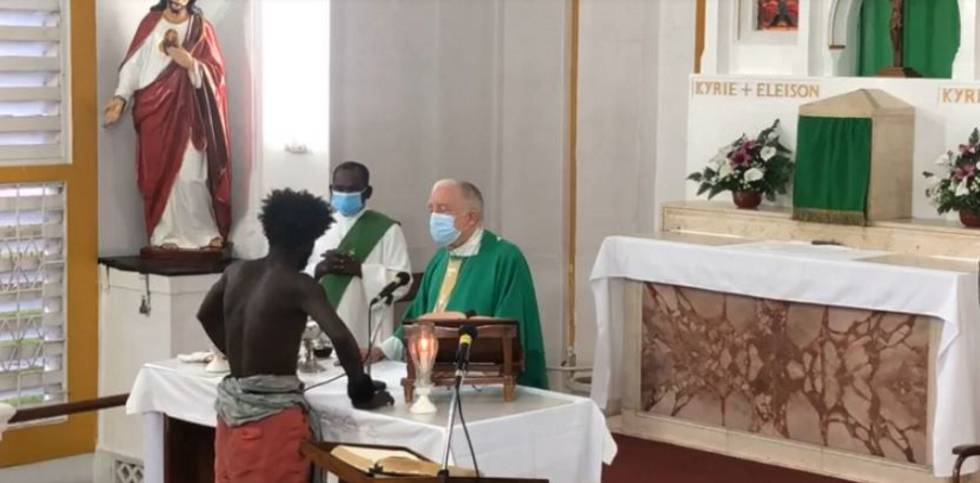Fotograma de la grabación de la misa celebrada el 7 de noviembre en Guyana.