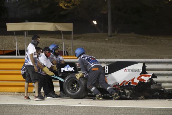 El coche de Grosjean se partió en dos Mohamed / Pool