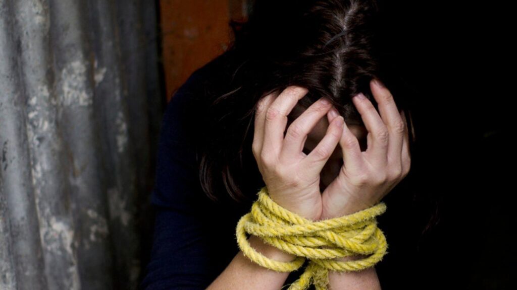 Joven secuestrada escapa de su captor, la mantuvo 2 años privada de su libertad, sufrió agresión sexual