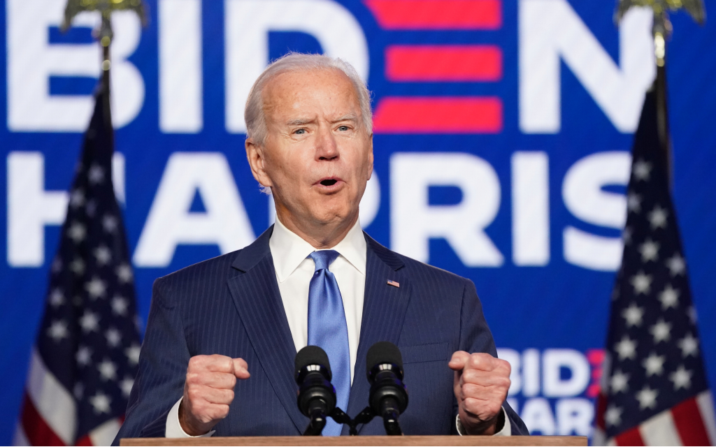 La democracia funciona, sus votos serán contados: Joe Biden