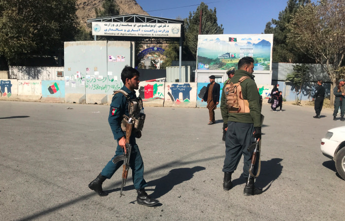 Mueren cerca de 20 personas en ataque contra la Universidad de Kabul