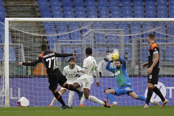 El gol anulado a Mkhitaryan (AP Photo/Andrew Medichini)