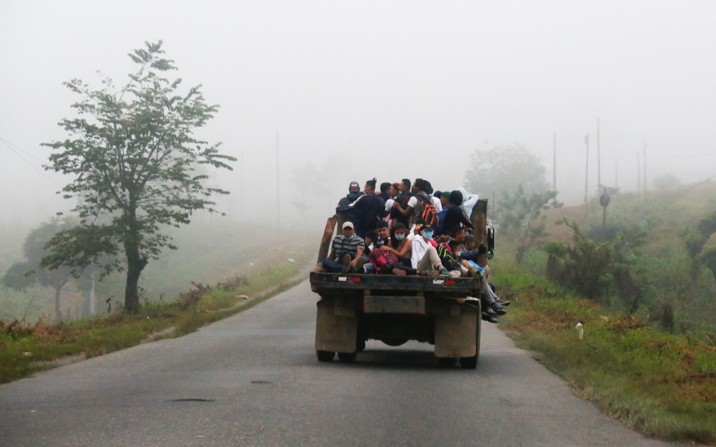 Disuelven caravana migrante que pasaría por México con destino a EU