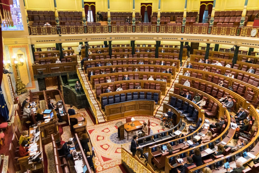 España aprueba ley de eutanasia