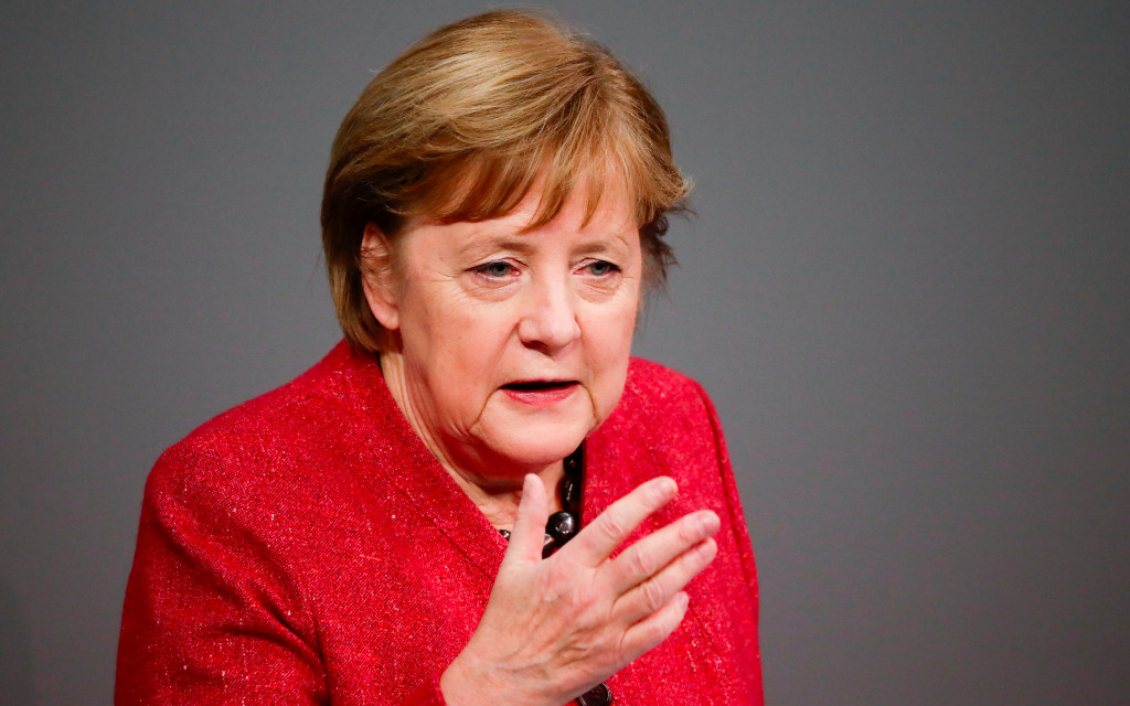 Merkel ruega a los alemanes evitar contactos innecesarios previo a la Navidad | Video