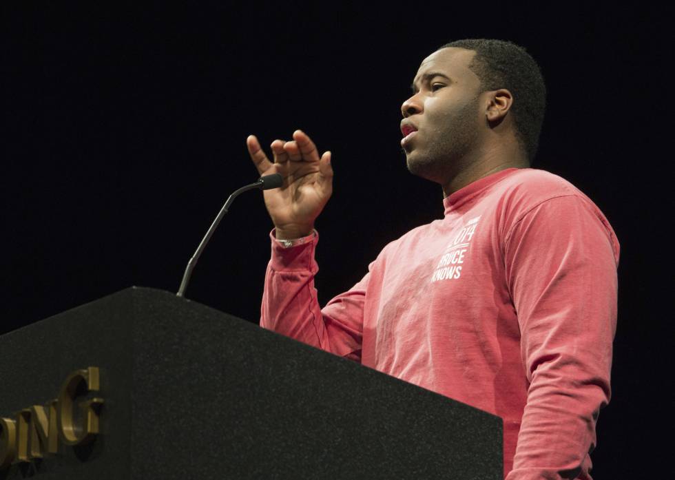 Botham Jean, en una imagen de archivo, hablando en la universidad.