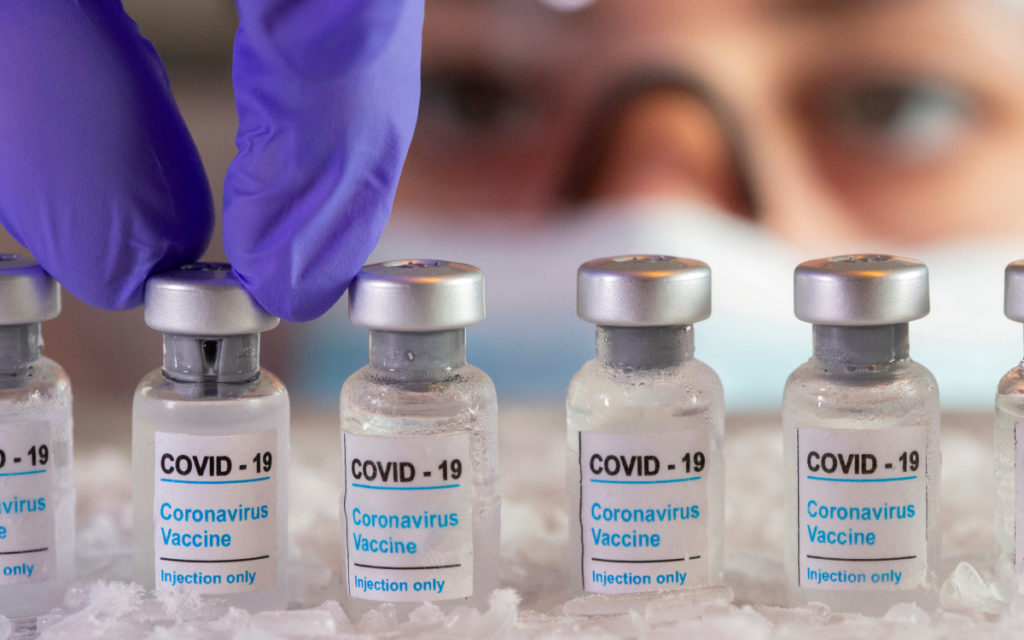 ¿Qué tan seguro es cambiar o espaciar las dosis de las vacunas anti-Covid?