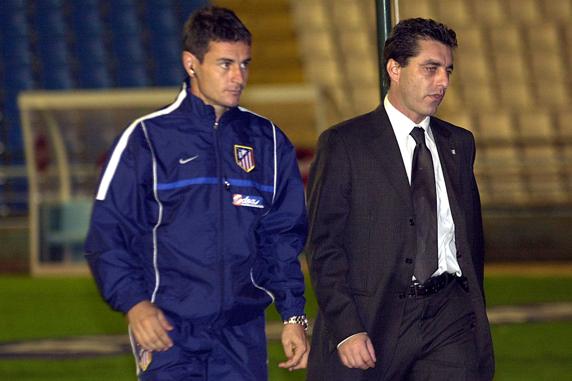 Futre, cuando era director deportivo del Atlético, con Aguilera, entonces capitán.