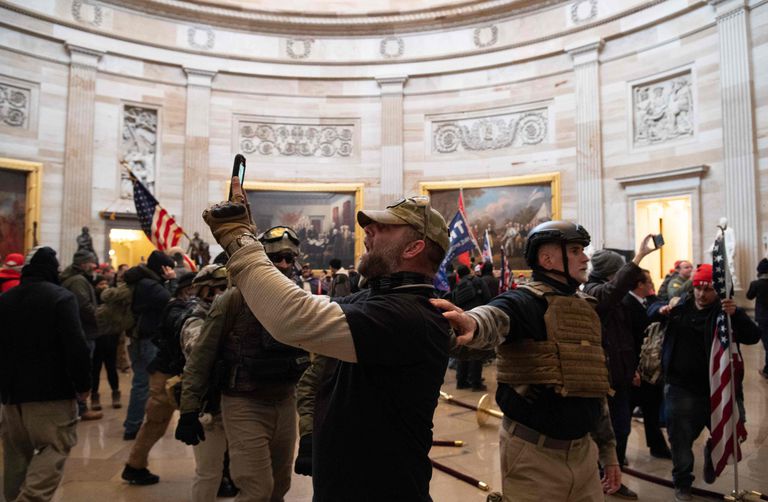 Simpatizantes de Trump en el asalto al Capitolio, Washington.