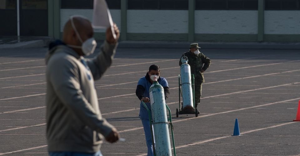Sujetos armados entran a robar a Hospital del IMSS, se llevan 7 tanques de oxígeno, por desabasto